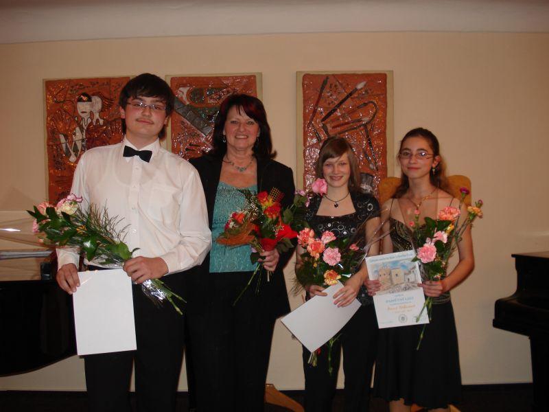 Absolventský koncert žáků I. stupně z houslové třídy p. učitelky Jaroslavy Staňkové